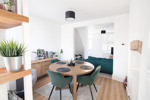 Photo 5- click for photo gallery